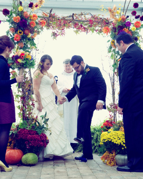 Shade Trees & Evergreens Wedding by Julia Conroy Photography