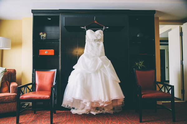 Renaissance Harborplace Wedding by Paula Bartosiewicz