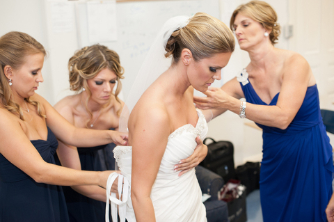 Camden Yards Wedding by Amanda McMahon Photography