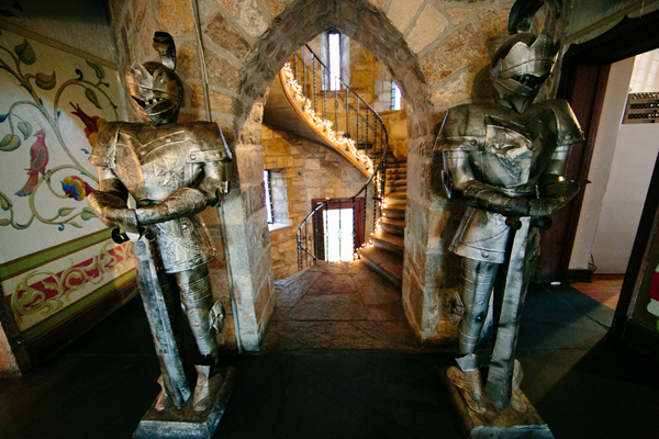 Cloisters Castle Wedding by Marcella Treybig Photography