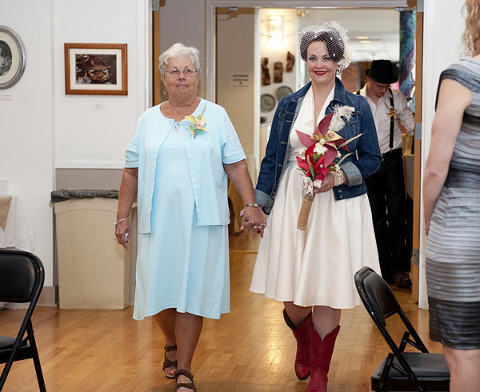 Delaplaine Visual Arts Center Wedding by Amber Reinink