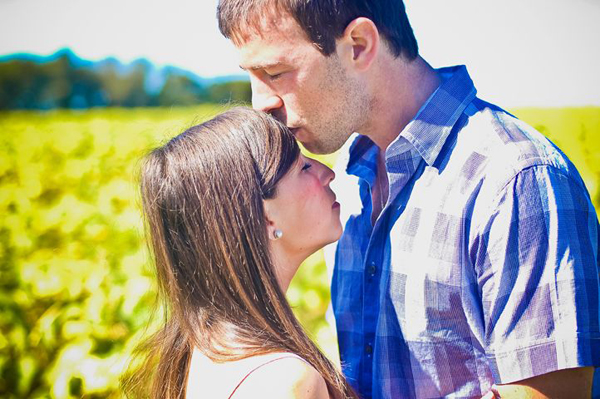 Jarrettsville Engagement by Lindsay Caplan Photography