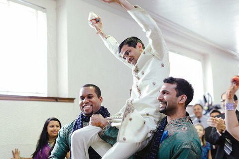 Enoch Pratt Library Wedding by Theresa Choi Photography