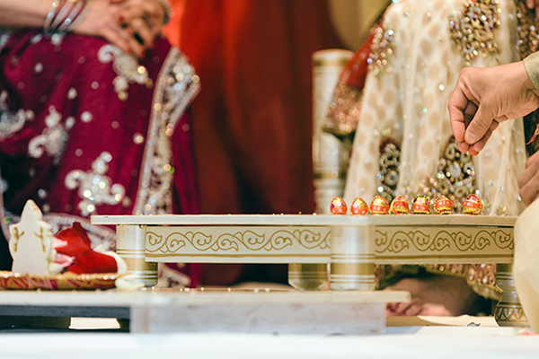 Enoch Pratt Library Wedding by Theresa Choi Photography