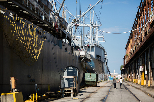 Fells Point Engagement by Taeck Jang Photography