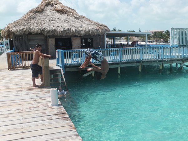 MackenzieMelfa_HoneymoonDestinationBelize_0001