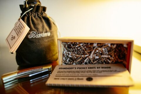 HyattRegencyBaltimoreWedding_MaryBrunstPhotography_0003