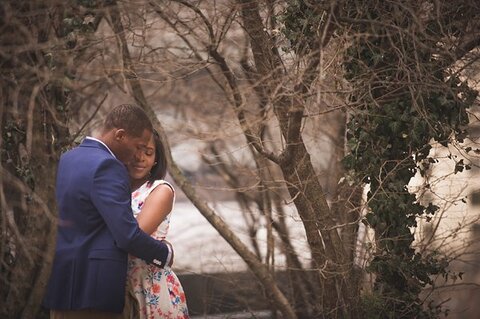 Downtown Baltimore Engagement Photos  || Clapp Studios  || Charm City Wed  ||  www.charmcitywed.com