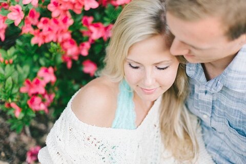Brookside Gardens Engagement Photos  ||  Elizabeth Fogarty Photography  || Charm City Wed  ||  www.charmcitywed.com