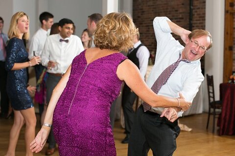 Multicultural Wedding at the AVAM  ||   Carly Fuller Photography   ||   Charm City Wed  ||   www.charmcitywed.com  