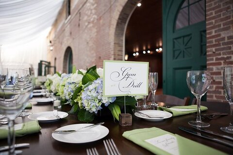 Evergreen Museum & Library Wedding  ||  Carly Fuller Photography   ||   Charm City Wed  ||  www.charmcitywed.com