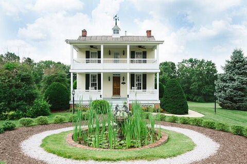 Antrim 1844 Country House Wedding ||  Melinda Snyder Photography ||  Charm City Wed  ||  www.charmcitywed.com