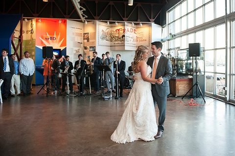 Baltimore Museum of Industry Wedding  ||  Kathleen Hertel Photography  ||   Charm City Wed   ||   www.charmcitywed.com