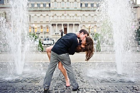 Baltimore City Hall Engagement Photos  ||  Annabelle Dando  ||  Charm City Wed  ||   www.charmcitywed.com