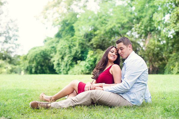 Glen Echo Park Engagement Photos  ||  Judah Avenue Photography  ||  Charm City Wed  ||  www.charmcitywed.com