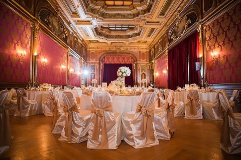 Engineers Club Wedding || Photography by Brea || Charm City Wed || www.charmcitywed.com