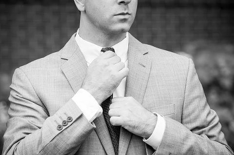 Peabody Library Wedding  ||  Photography by Ellen  ||  Charm City Wed   ||   www.charmcitywed.com