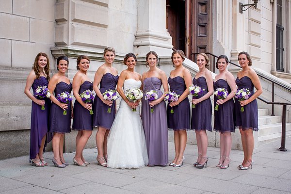 Peabody Library Wedding || Photography by Ellen || Charm City Wed || www.charmcitywed.com Peabody Library Wedding || Photography by Ellen || Charm City Wed || www.charmcitywed.com