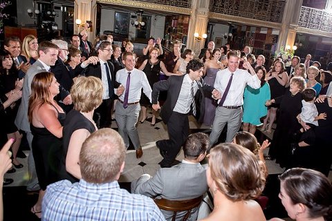 Peabody Library Wedding  ||  Photography by Ellen  ||  Charm City Wed   ||   www.charmcitywed.com