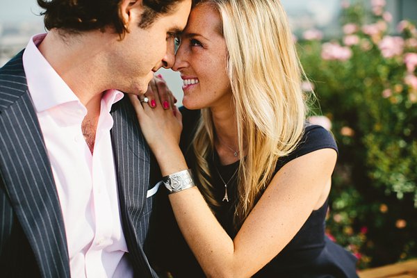 DC Newseum Engagement Session  ||  Ellie Be Photography   ||  Charm City Wed  ||  www.charmcitywed.com