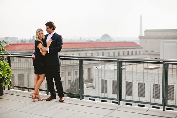 DC Newseum Engagement Session  ||  Ellie Be Photography   ||  Charm City Wed  ||  www.charmcitywed.com