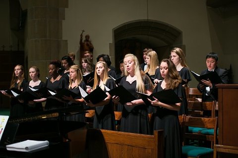 Loyola Chapel Wedding  ||   tPoz Photography  ||  Charm City Wed  ||  www.charmcitywed.com