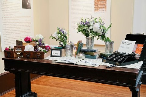 George Peabody Library Wedding  ||  Isabelle Selby Photography  ||  Charm City Wed  ||  www.charmcitywed.com
