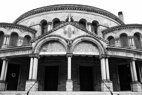 Greek Orthodox Wedding in Baltimore  ||  Love Life Images  ||  Charm City Wed  ||  www.charmcitywed.com