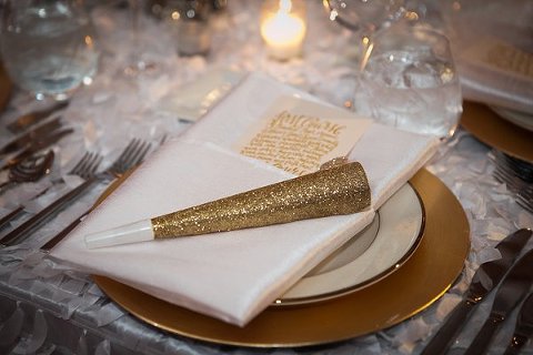 New Years Eve Wedding Photos - Cue the Confetti!  ||  Elle Ellinghaus Designs  ||  Charm City Wed  ||  www.charmcitywed.com