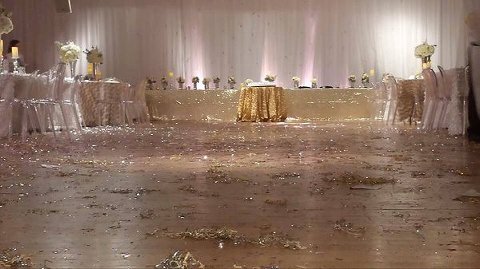 New Years Eve Wedding Photos  ||  Elle Ellinghaus Designs  ||  Charm City Wed  ||  www.charmcitywed.com