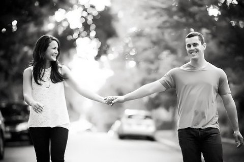 Roland Park Engagement Photos  ||  Nancy Anderson Cordell Photography  ||  Charm City Wed  ||  www.charmcitywed.com