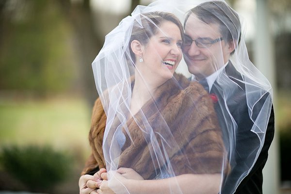 Christmas Inspired Wedding at Turf Valley - Vanlandingham Design Studio || Maria Linz Photography || Charm City Wed || www.charmcitywed.com Christmas Wedding at Turf Valley - Vanlandingham Design Studio || Maria Linz Photography || Charm City Wed || www.charmcitywed.com