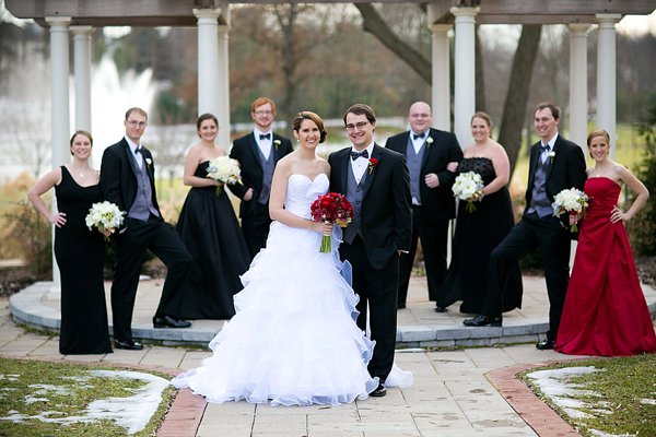 Christmas Wedding at Turf Valley - Vanlandingham Design Studio || Maria Linz Photography || Charm City Wed || www.charmcitywed.com Christmas Wedding at Turf Valley - Vanlandingham Design Studio || Maria Linz Photography || Charm City Wed || www.charmcitywed.com
