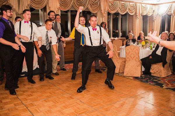 Wedding at the Admiral Fell Inn || Photography by Brea || Charm City Wed || www.charmcitywed.com Wedding at the Admiral Fell Inn || Photography by Brea || Charm City Wed || www.charmcitywed.com