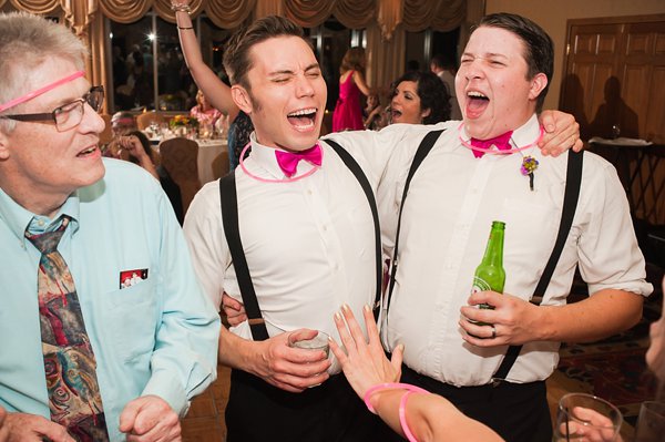 Wedding at the Admiral Fell Inn || Photography by Brea || Charm City Wed || www.charmcitywed.com Wedding at the Admiral Fell Inn || Photography by Brea || Charm City Wed || www.charmcitywed.com