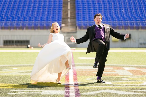 Baltimore Ravens Weddings ||  tPoz Photo  ||  Charm City Wed  ||  www.charmcitywed.com