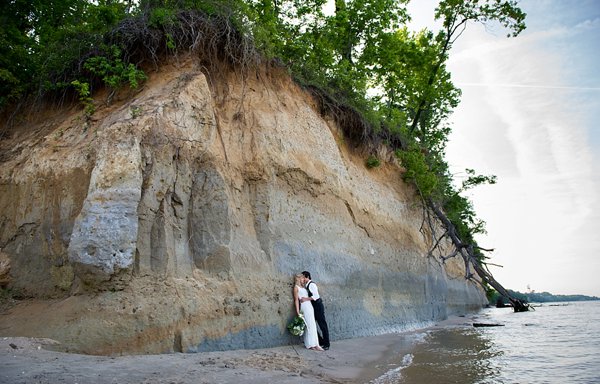 Cliffside Boho Styled Shoot || Joy Michelle Photography || Charm City Wed || www.charmcitywed.com Cliffside Boho Styled Shoot || Joy Michelle Photography || Charm City Wed || www.charmcitywed.com