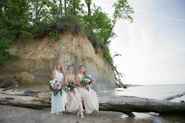 Cliffside Boho Styled Shoot || Joy Michelle Photography || Charm City Wed || www.charmcitywed.com Cliffside Boho Styled Shoot || Joy Michelle Photography || Charm City Wed || www.charmcitywed.com