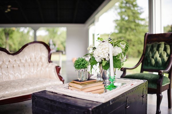 Engedi Estate Wedding Styled Shoot  ||  Jenna Shriver Photography  ||  Charm City Wed  ||  www.charmcitywed.com