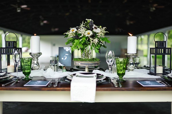 Engedi Estate Wedding Styled Shoot  ||  Jenna Shriver Photography  ||  Charm City Wed  ||  www.charmcitywed.com