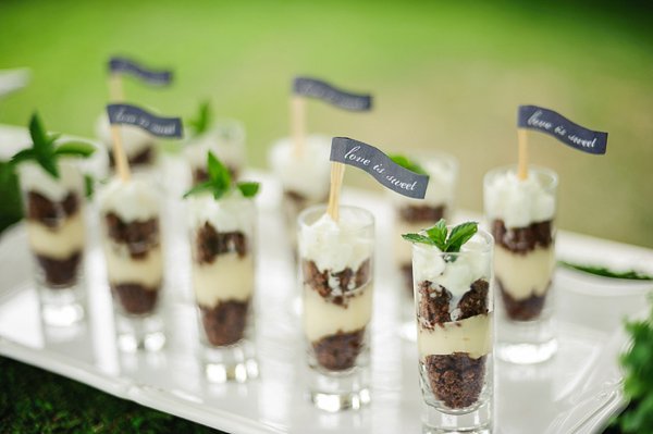 Engedi Estate Wedding Styled Shoot  ||  Jenna Shriver Photography  ||  Charm City Wed  ||  www.charmcitywed.com