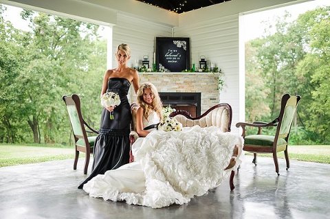 Engedi Estate Wedding Styled Shoot  ||  Jenna Shriver Photography  ||  Charm City Wed  ||  www.charmcitywed.com