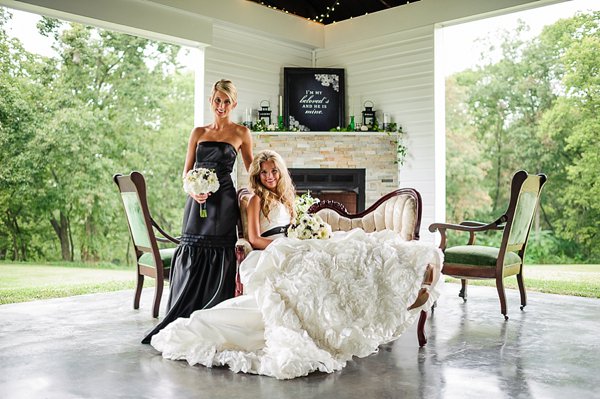 Engedi Estate Wedding Styled Shoot  ||  Jenna Shriver Photography  ||  Charm City Wed  ||  www.charmcitywed.com