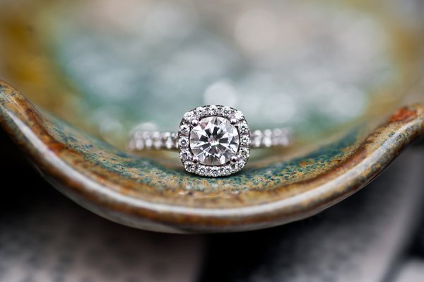 Fun & Funky Ellicott City Engagement Session  ||   Jennifer Smutek Photography  ||  Charm City Wed  ||  www.charmcitywed.com