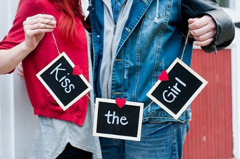 Fun & Funky Ellicott City Engagement Session  ||   Jennifer Smutek Photography  ||  Charm City Wed  ||  www.charmcitywed.com