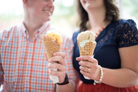 Hot Air Balloon Engagement Session in Easton, MD  ||  Joy Michelle Photography  ||   Charm City Wed  ||  www.charmcitywed.com