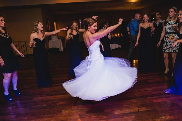 Hunt Valley Golf Club Wedding Photos || Michael Stavrinos || Charm City Wed || www.charmcitywed.com Hunt Valley Golf Club Wedding Photos || Michael Stavrinos || Charm City Wed || www.charmcitywed.com