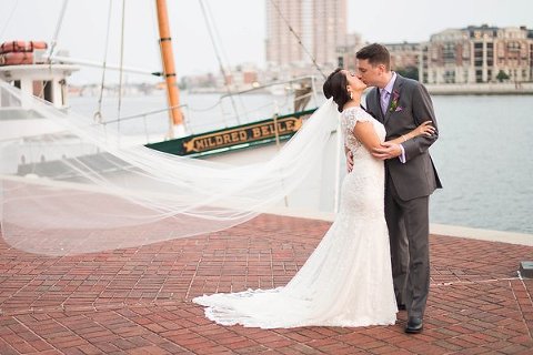 Pier 5 Hotel Wedding  ||  Brooke Tyson Photography  ||  Lemon+Lime Event Design  ||  Charm CIty Wed  ||  www.charmcitywed.com