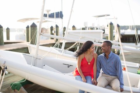 St. Mary's College - Southern Maryland Engagement Session  ||  Laura Elizabeth Photography  ||  Charm City Wed  ||   www.charmcitywed.com