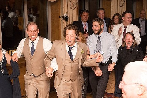 Admiral Fell Inn Wedding || Brooke Tyson Photography || Charm City Wed || www.charmcitywed.com